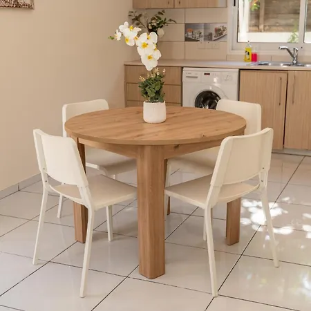 2 Bedroom House Near The Holiday home *