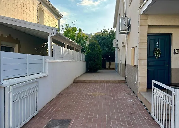 2 Bedroom House Near The Casa vacanze