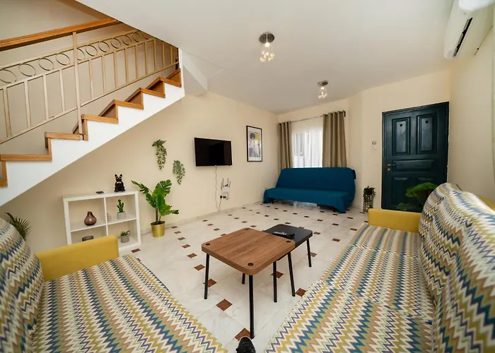 2 Bedroom House Near The