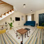 2 Bedroom House Near The