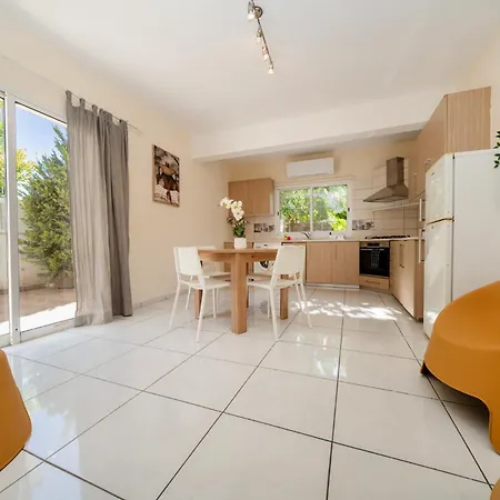 2 Bedroom House Near The Лимасол