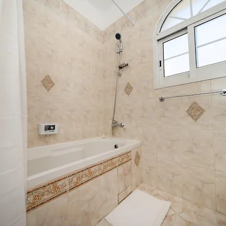2 Bedroom House Near The Limisso