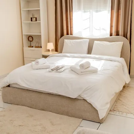 Дом отдыха 2 Bedroom House Near The
