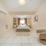 2 Bedroom House Near The Casa vacanze Limisso